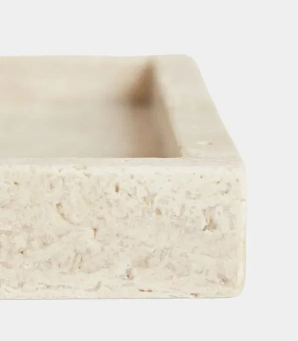 Travertinbricka i äkta natursten – dekorationsbricka 25 × 15 cm