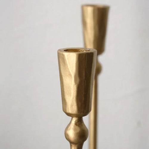 5-armad ljusstake i guldfinish – dekorativ kandelaber i vintage-design